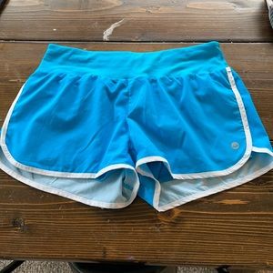 Senita prize shorts size medium
